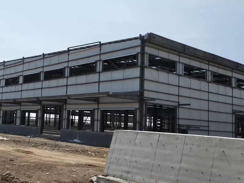 Trádstóráil Struchtúr Cruach Durable